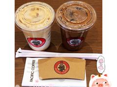 冰拿铁咖啡和摩卡-太平洋咖啡(市府恒隆二店)