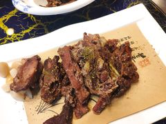 -锦龙国际酒店(天津奥体中心华苑地铁站店)