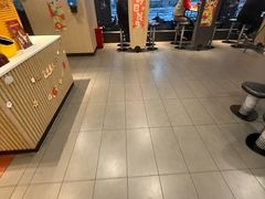 -麦当劳(江湾镇店)