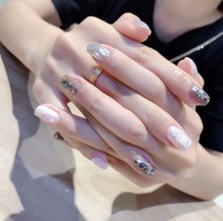 -AKIRA 安久日式美甲美睫