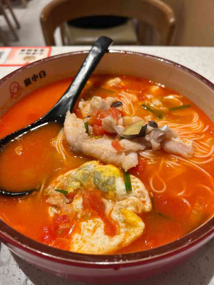 渔小白(数字技术园店)-"这家的鱼粉很赞 推荐酸汤鱼粉 有点辣辣的.