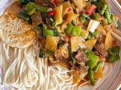 -歹歹的加个面过油肉拌面