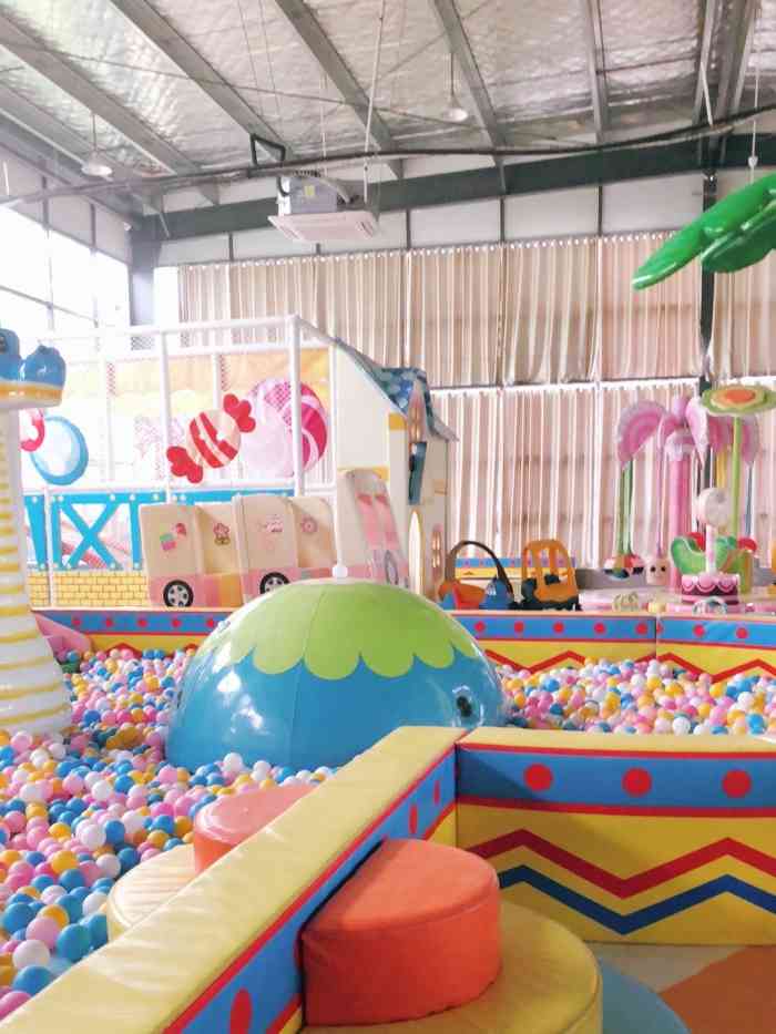 蓝溪游乐园-"我们是自己过来的,是自驾游,这里风景真不.