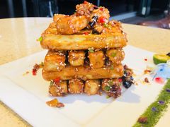 -铜锣湾·有麝自然香(渝北财富中心店)