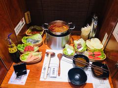 -独食火锅·半米屋台(直营总店)