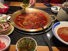 -潮火锅·麻辣牛肉火锅(观音桥方圆·LIVE店)