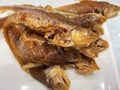 老上海烤子鱼-老人和饭店(淮海中路店)