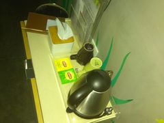 -卡罗酒店(东门晒布地铁站店)