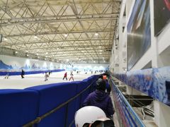 -乔波室内滑雪场