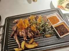 -耶里夏丽·丝路新疆菜·清真食品(徐汇南丹东路臻选店)