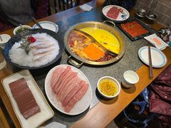 -小天鹅火锅·一线江景洪鼎旗舰店(洪崖洞店)