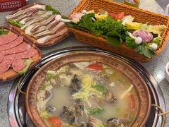 -阿婆情腊排骨火锅(金虹路店)