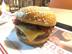 -The Habit Burger Grill 哈比特汉堡(复兴soho店)