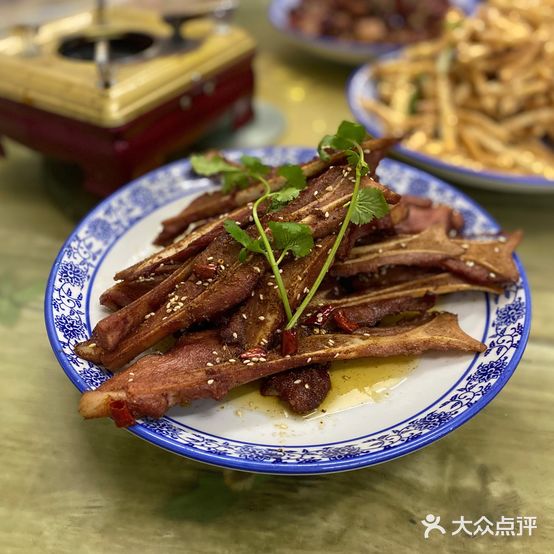 鱼塘湾酒家
