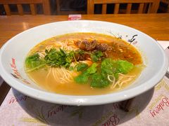 -哇蛙牛功夫面渝都料理(龙阳广场店)