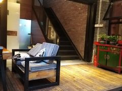 -苹果树下艺术餐厅(宋庄店)
