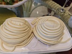 奶香烤花卷-皇朝海鲜酒店