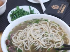 -马德元纯汤牛肉面(太奥广场店)