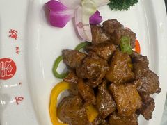 彩椒巴东牛肉粒-万宝海鲜舫(劳动公园店)