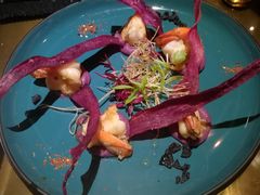 煎虾配紫薯泥薯片及姜味柠檬汁-AZUL by FUEL蓝色·法式酒馆(琶醍店)