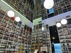 -钟书阁(松江泰晤士小镇店)