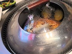 -雪乡人家东北菜·铁锅炖一切(高斯路店)