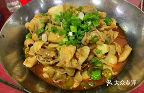 Spicy Pot Pork Intestine and Head Meat