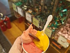 -VENCHI 闻绮(上海佛罗伦萨小镇店)