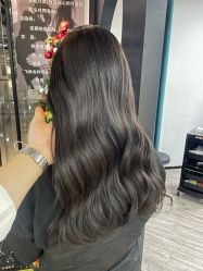 -奈川烫染Salon