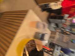 -麦当劳(上海虹桥站30B检票口楼上)