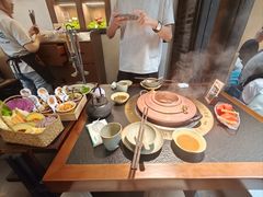 -菌自由丨野生菌火锅特色庭院餐厅(丽江古城店)