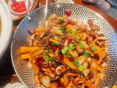 -唐师傅湘西名菜馆(武陵路店)
