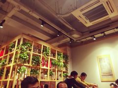 大堂-袁记串串香(新南门店)