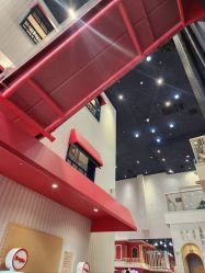 -奈尔宝·儿童乐园·亲子餐厅(华采天地店)