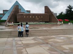 -上海市龙华烈士陵园