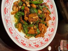 -丽华园·武汉地标楚菜餐厅(青山江滩店)
