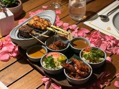 -三亚艾迪逊酒店·海滩烧烤 BARBACOA·现场乐队·浪漫晚餐·烧烤海鲜