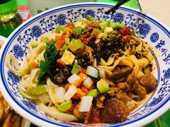 -令氏家外家周秦食府(高新店)