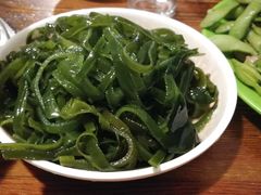 -洞庭洲·防空洞火锅·烧烤·铜锅涮肉(新百广场店)