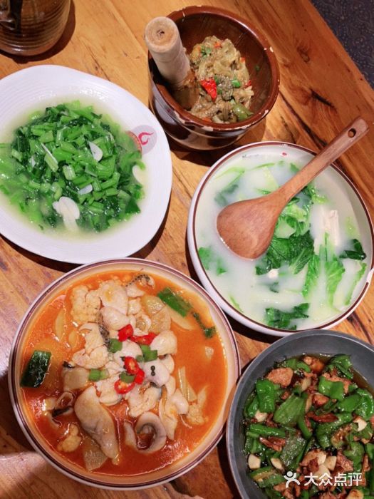 老滇山寨•云南特色菜•地方菜•民族风情歌舞表演(金碧店)图片