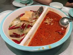 -姚姚酸菜鱼·金戈戈香港豉油鸡(喜荟城联名店)