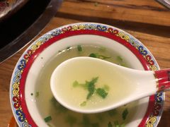 -毛辣果·贵州红酸汤牛肉火锅(西单店)