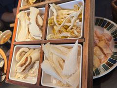 -芸鲜季·云南野生菌餐厅· 云南风物味研社(闵行店)