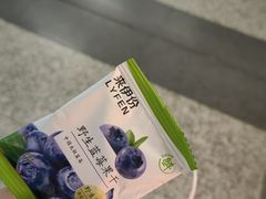 -来伊份(地铁二号线奥体东站店)