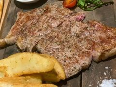 -LENBACH兰巴赫西餐啤酒坊(大连东港店)