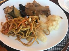 -东西风牛排馆周末烧烤自助(首都机场希尔顿店)