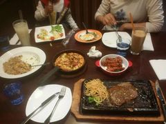 -必胜客(唐百友谊店)