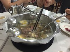 -粤潮牛肉火锅店(江南大道店)