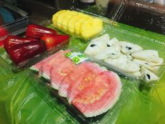 -六合夜市