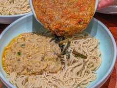 -裕兴记•蟹黄面馆(人民广场店)